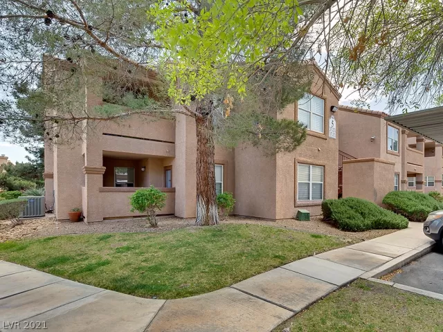 MLS: 2284128 Condo For Sale