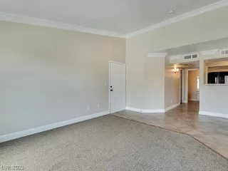 Photo #5: 2284128 Listing 