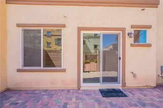 Photo #4: 2284137 Listing