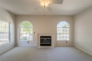 Photo #2: 2284141 Listing