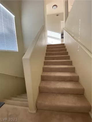 Photo #4: 2284148 Listing