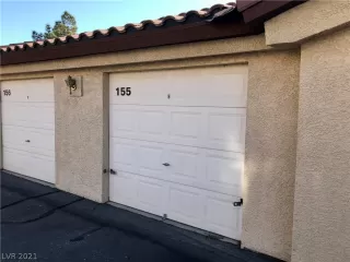 Photo #2: 2284166 Listing