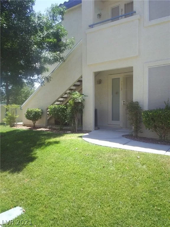 MLS: 2284189 Condo For Sale