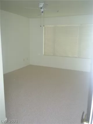 Photo #5: 2284189 Listing