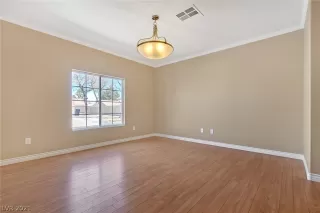 Photo #2: 2284195 Listing 