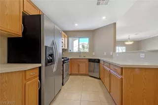 Photo #5: 2284195 Listing 