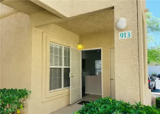 Photo #2: 2284201 Listing