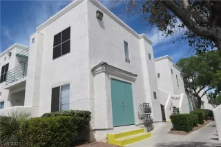 Photo #1: 2284210 Listing