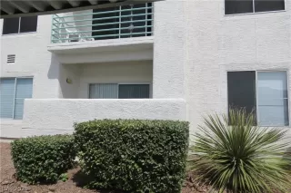 Photo #3: 2284210 Listing