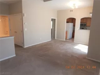 Photo #2: 2284225 Listing 