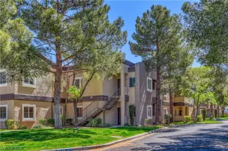 Photo #4: 2284246 Listing