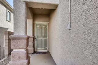 Photo #2: 2284340 Listing 