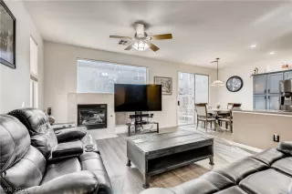 Photo #3: 2284340 Listing 