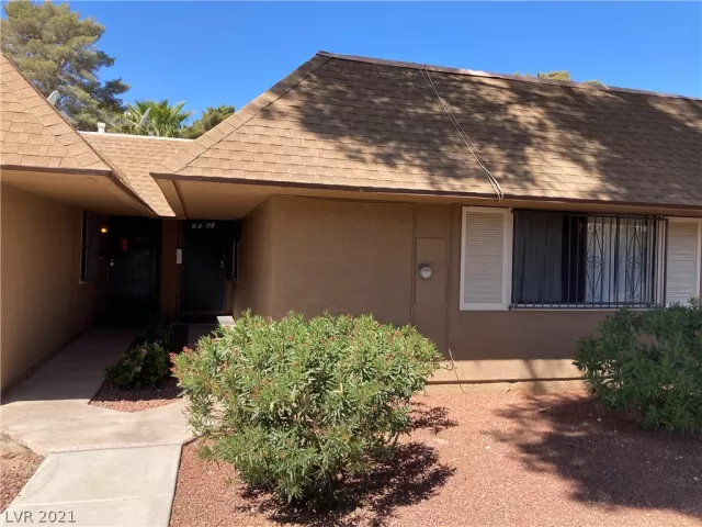 MLS: 2284341 Condo For Sale