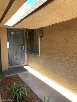 Photo #1: 2284341 Listing