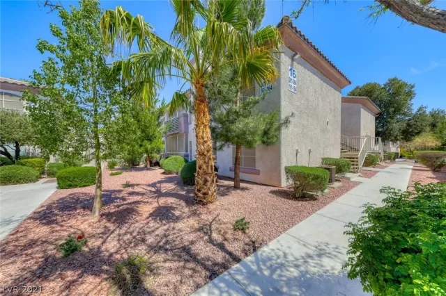 MLS: 2284350 Condo For Sale