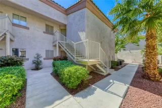 Photo #2: 2284350 Listing 