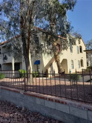 Photo #1: 2284356 Listing