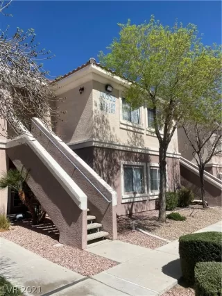 Photo #1: 2284372 Listing