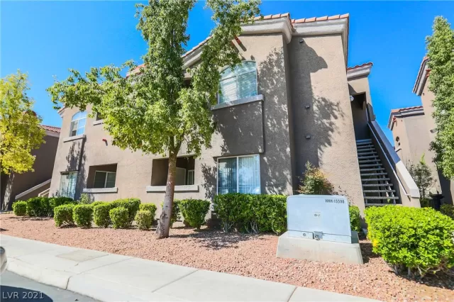 MLS: 2284403 Condo For Sale