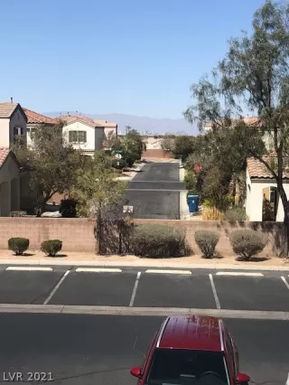 Photo #1: 2284432 Listing