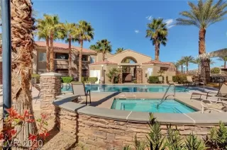 Photo #3: 2284432 Listing