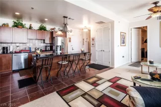 Photo #3: 2284467 Listing