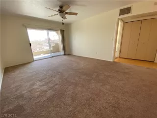 Photo #1: 2284478 Listing