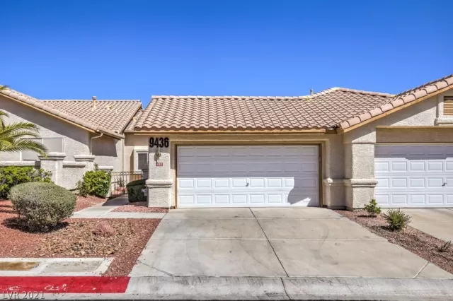 MLS: 2284494 Condo For Sale