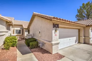 Photo #3: 2284494 Listing