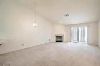 Photo #5: 2284494 Listing