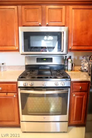 Photo #3: 2284497 Listing 