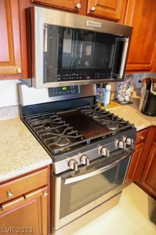 Photo #4: 2284497 Listing 