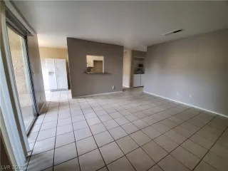 Photo #1: 2284508 Listing 