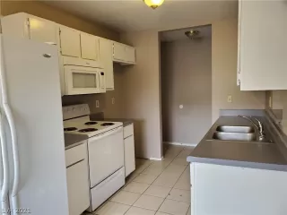 Photo #6: 2284508 Listing 