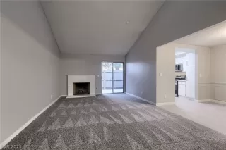 Photo #5: 2284553 Listing 