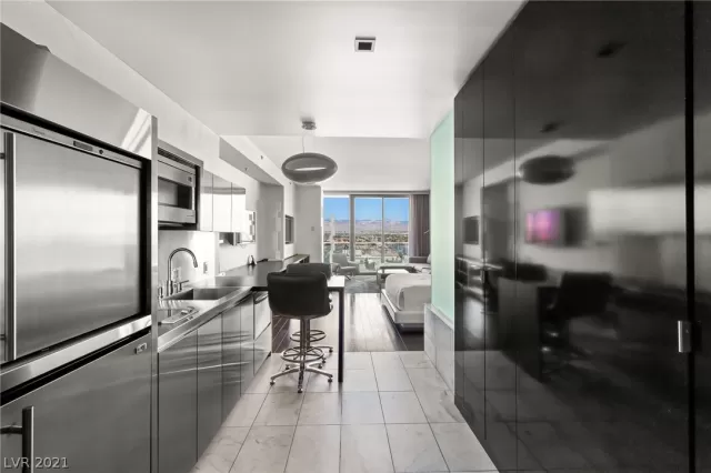 MLS: 2284598 Condo For Sale