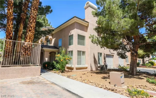 MLS: 2284618 Condo For Sale