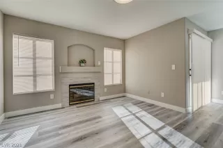 Photo #4: 2284621 Listing 