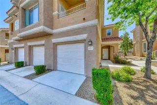 Photo #1: 2284627 Listing 