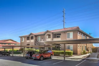 Photo #1: 2284641 Listing