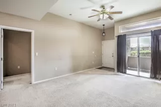 Photo #6: 2284641 Listing