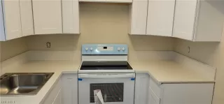 Photo #2: 2284676 Listing 