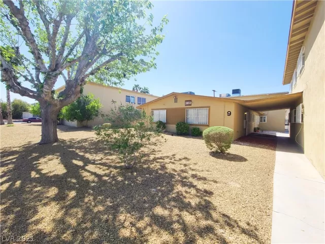 MLS: 2284680 Condo For Sale