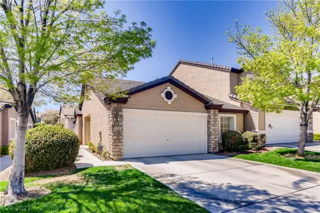 MLS: 2284688 Condo For Sale