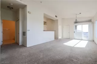 Photo #1: 2284766 Listing