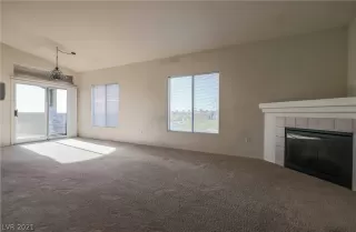 Photo #2: 2284766 Listing