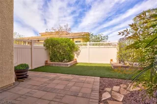 Photo #1: 2284775 Listing 