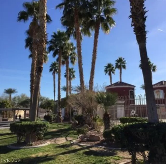 MLS: 2284792 Condo For Sale