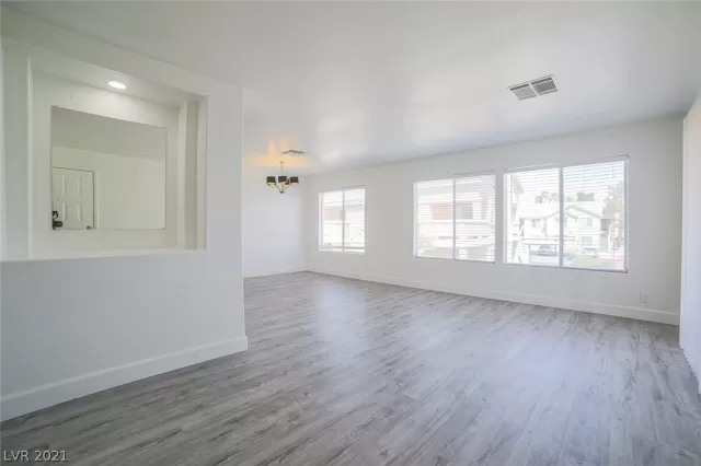 MLS: 2284842 Condo For Sale